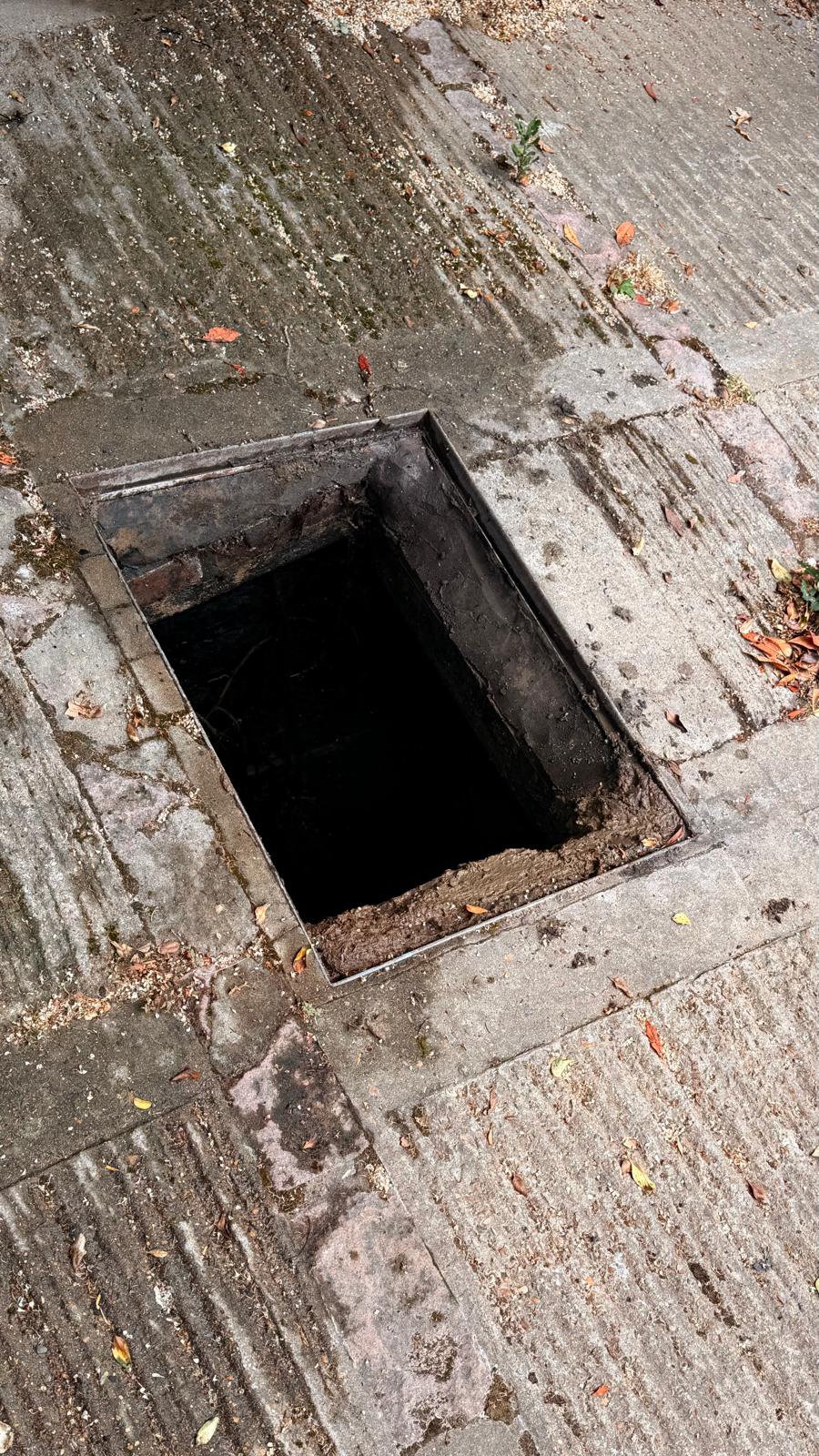 After: Manhole unblocked