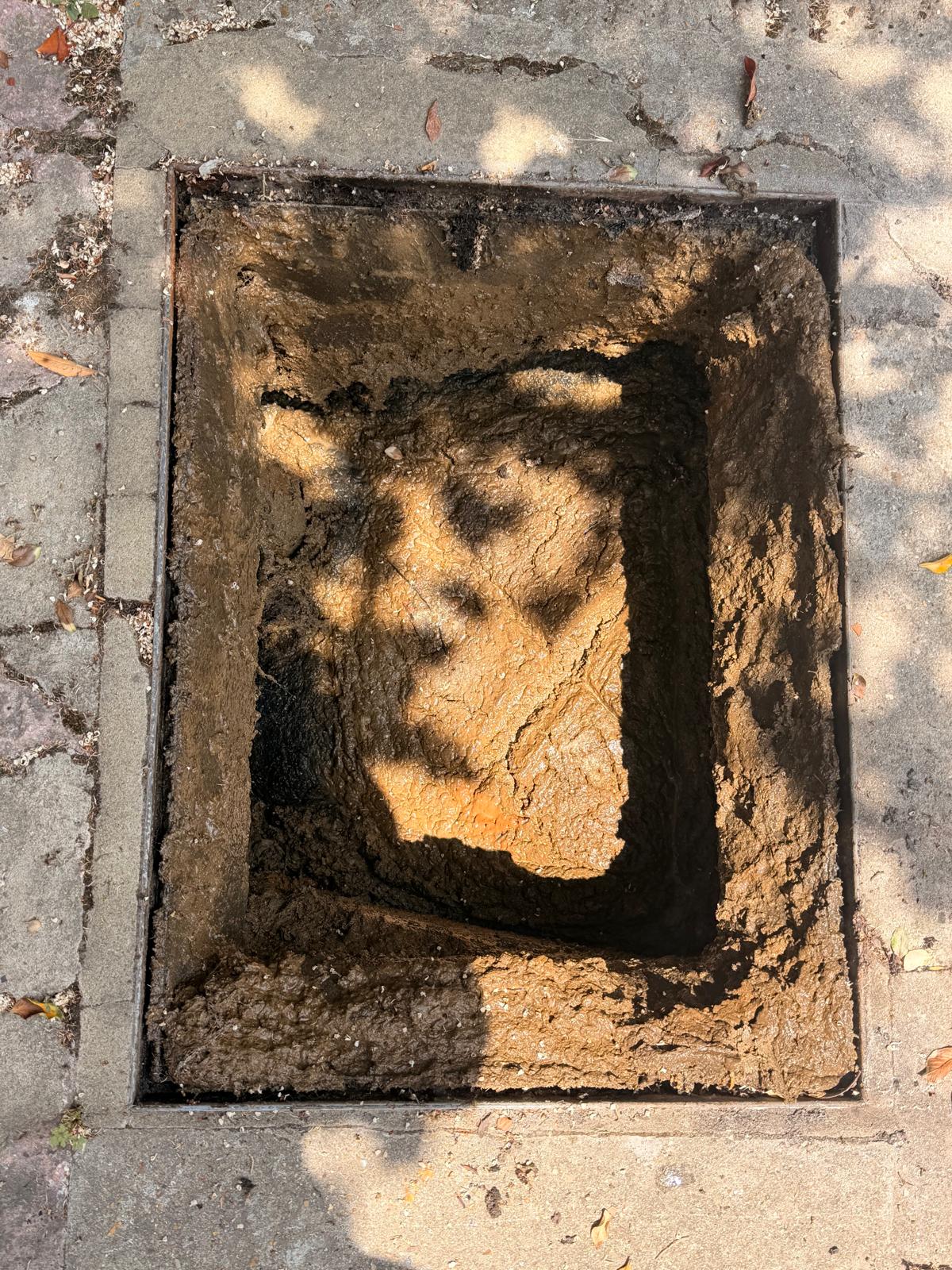 Before: Manhole unblocked